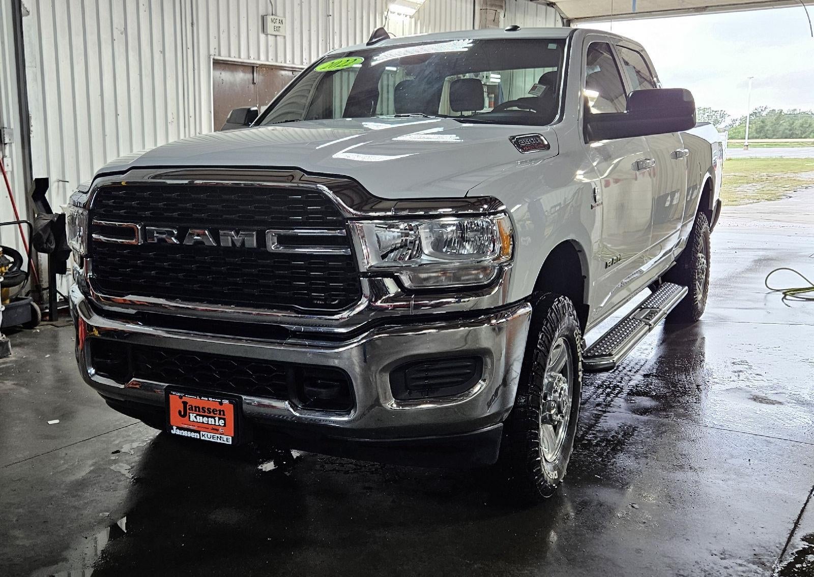 2022 RAM 2500 Big Horn Crew Cab 4x4 6'4' Box
