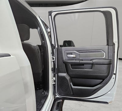 2022 RAM 2500 Big Horn Crew Cab 4x4 6'4' Box