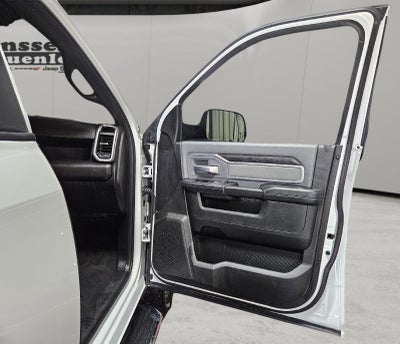2022 RAM 2500 Big Horn Crew Cab 4x4 6'4' Box