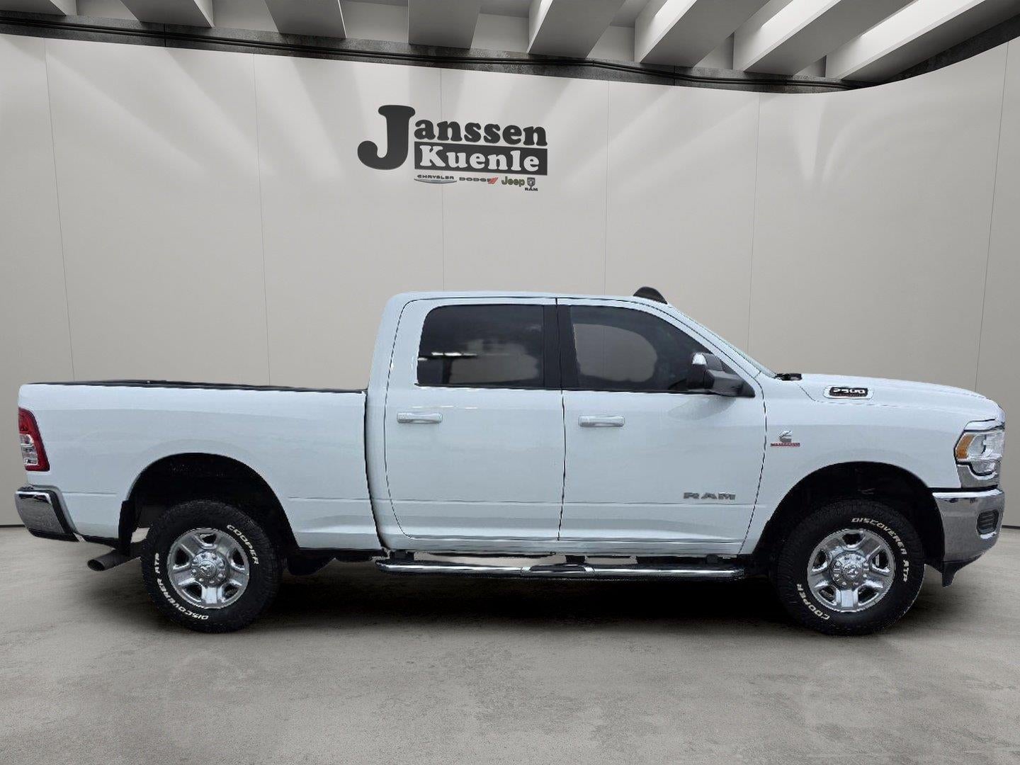 2022 RAM 2500 Big Horn Crew Cab 4x4 6'4' Box