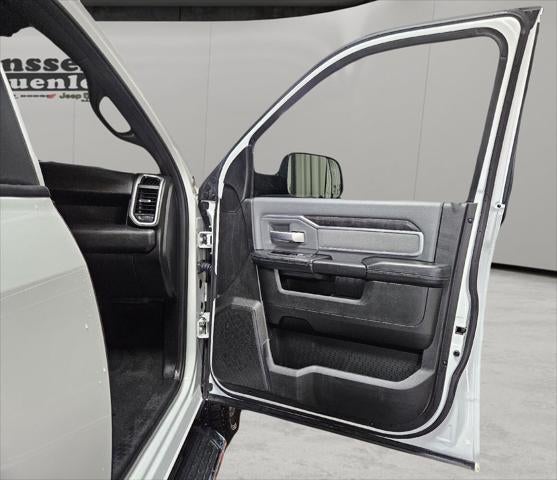 2022 RAM 2500 Big Horn Crew Cab 4x4 6'4' Box