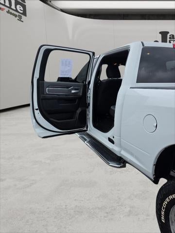 2022 RAM 2500 Big Horn Crew Cab 4x4 6'4' Box