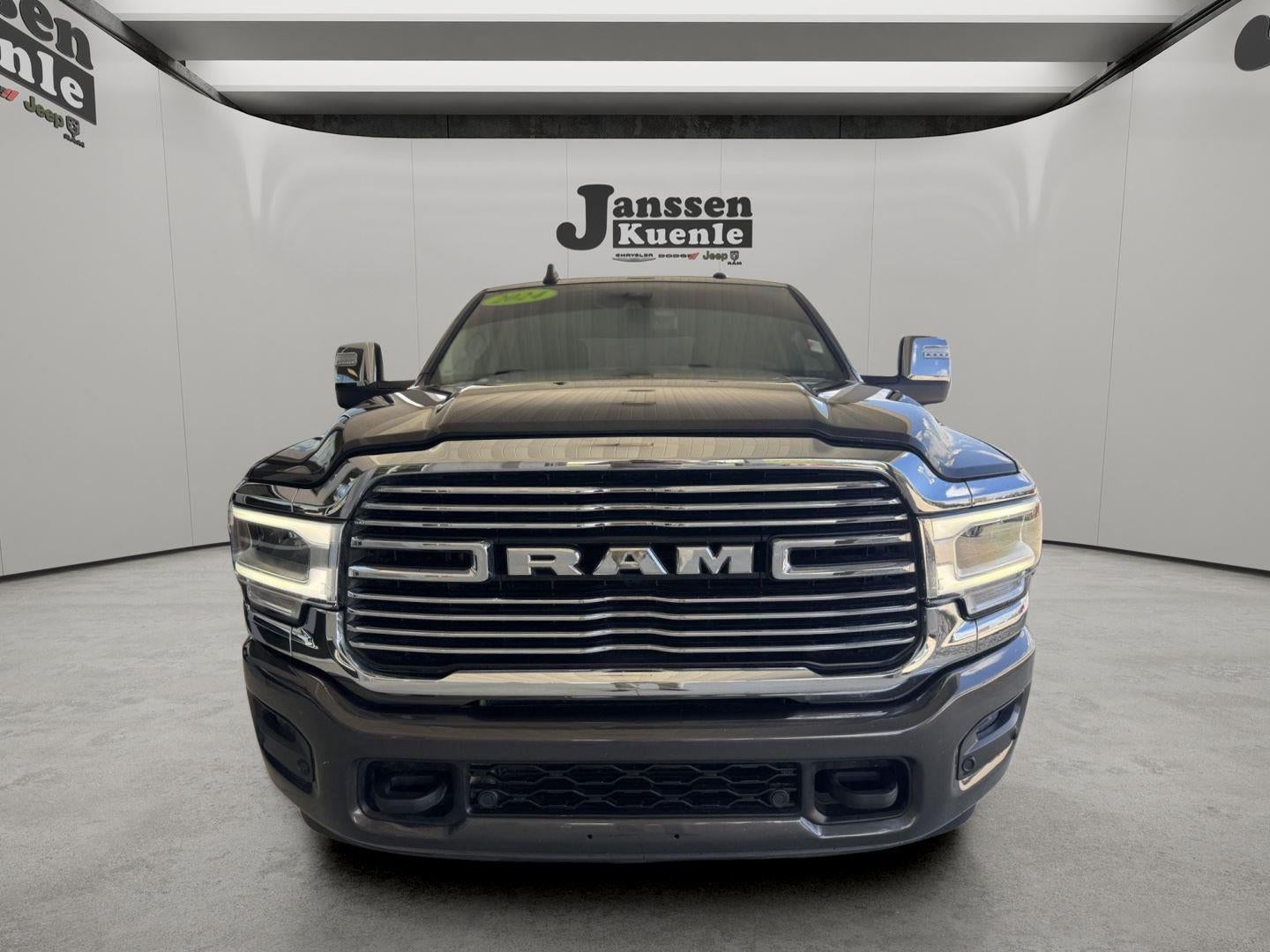 2024 RAM 2500 Laramie Crew Cab 4x4 6'4' Box