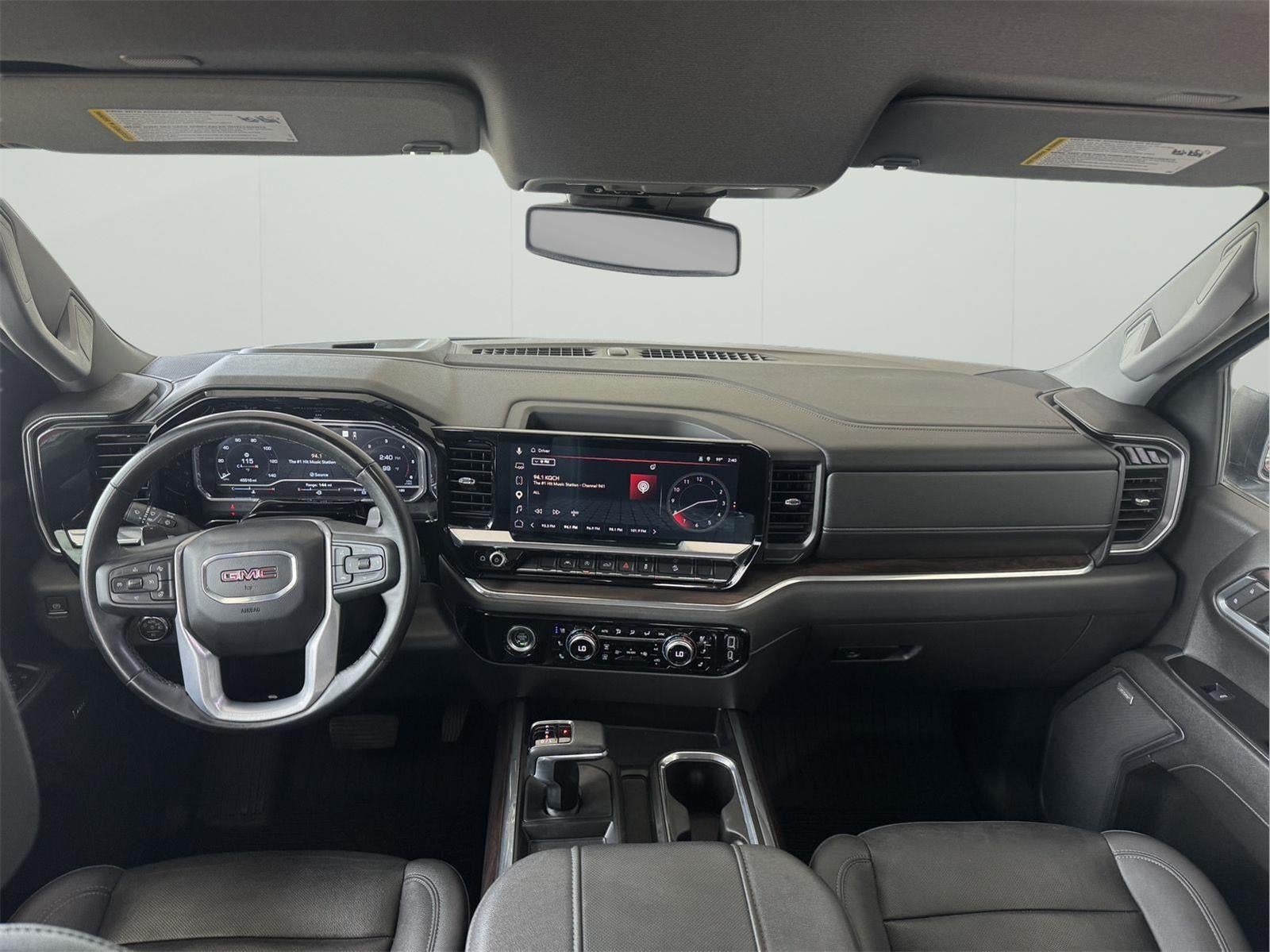 2023 GMC Sierra 1500 4WD Crew Cab Short Box SLT