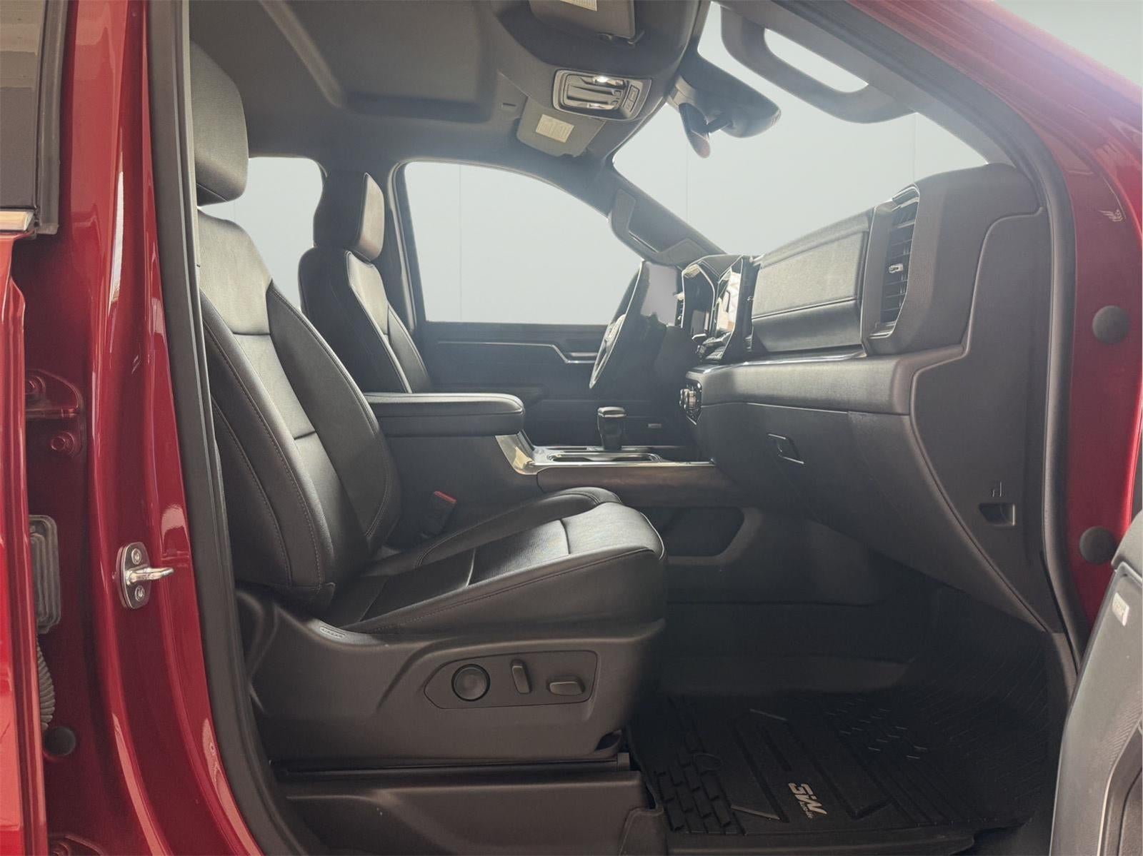 2023 GMC Sierra 1500 4WD Crew Cab Short Box SLT