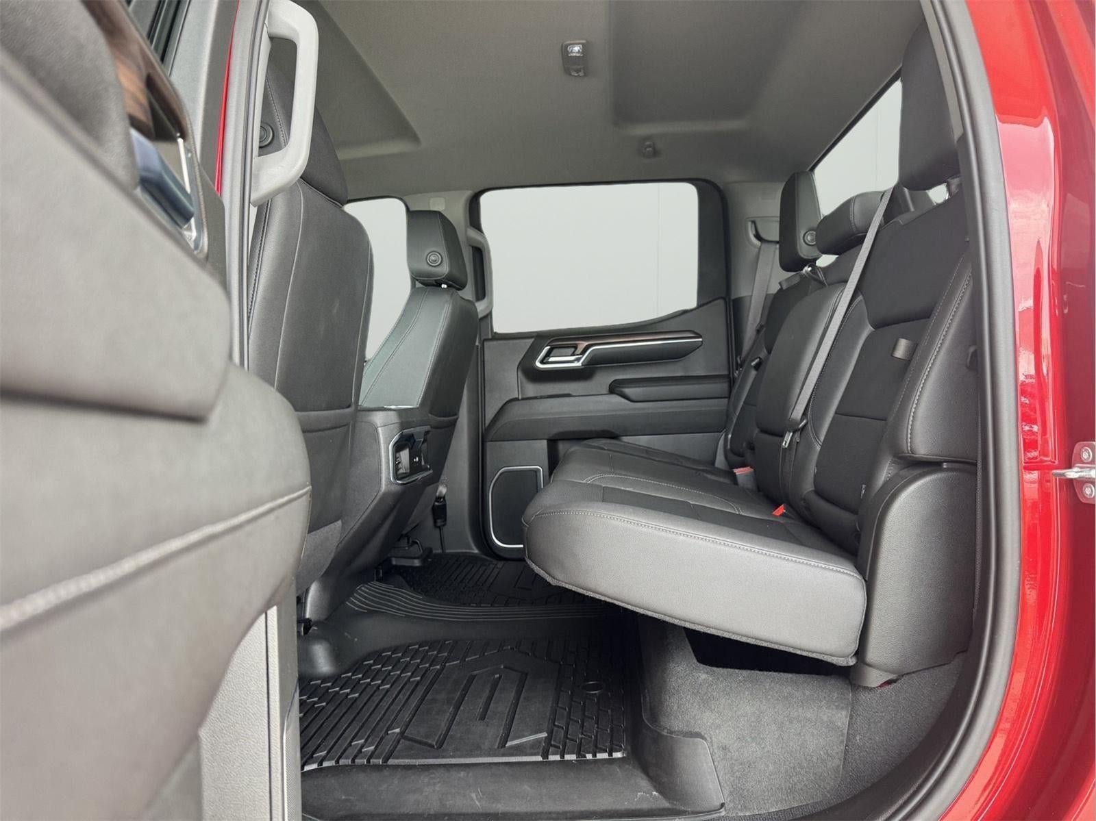 2023 GMC Sierra 1500 4WD Crew Cab Short Box SLT