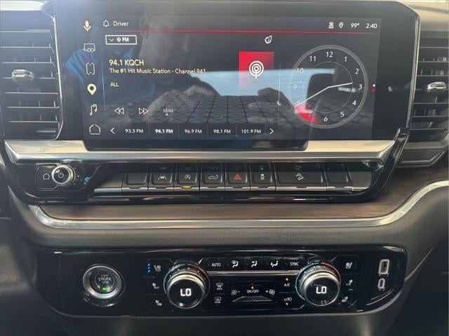 2023 GMC Sierra 1500 4WD Crew Cab Short Box SLT