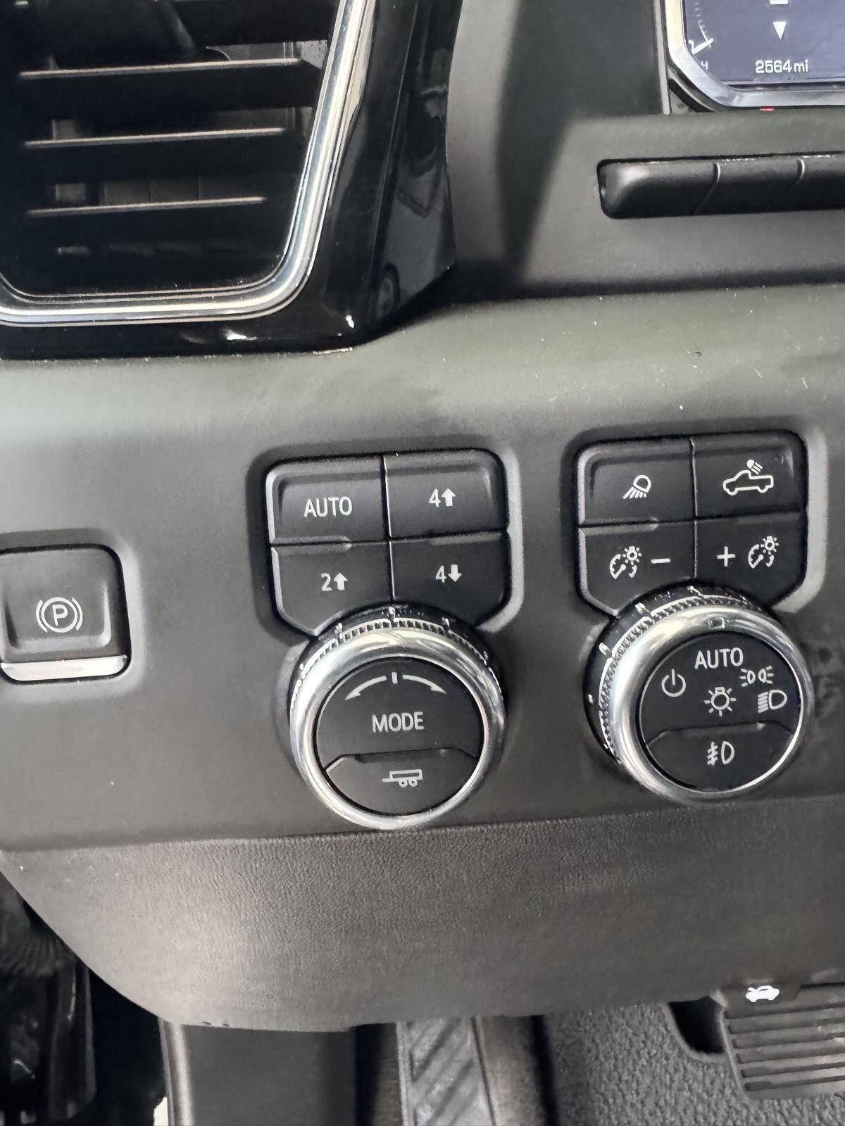 2024 GMC Sierra 1500 4WD Crew Cab Short Box Denali