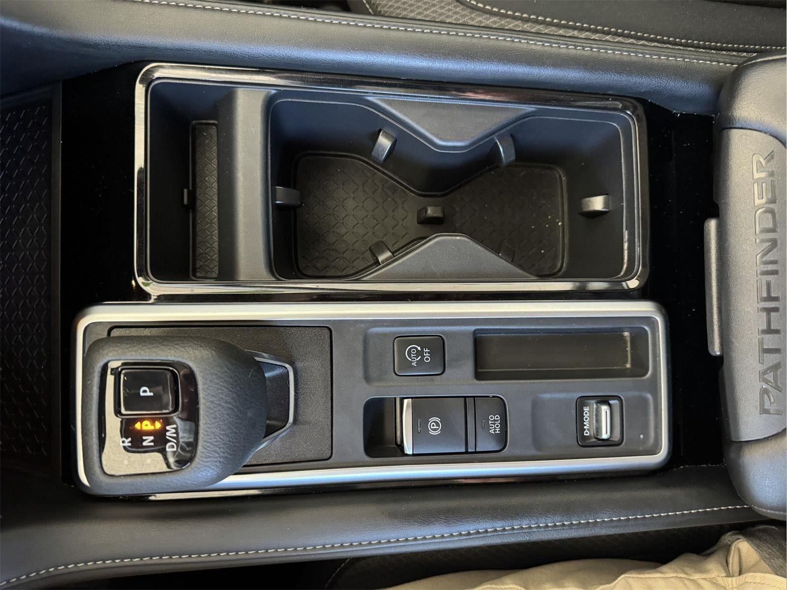 2025 Nissan Pathfinder SV FWD