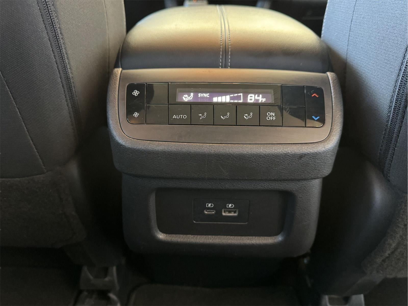 2025 Nissan Pathfinder SV FWD