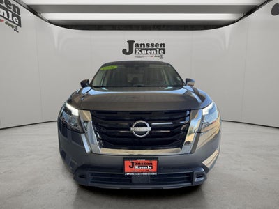 2025 Nissan Pathfinder SV FWD