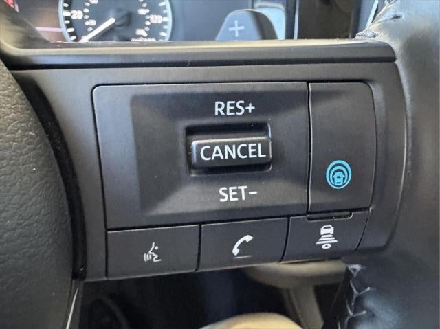 2025 Nissan Pathfinder SV FWD
