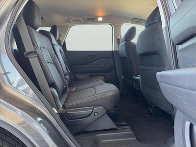 2025 Nissan Pathfinder SV FWD