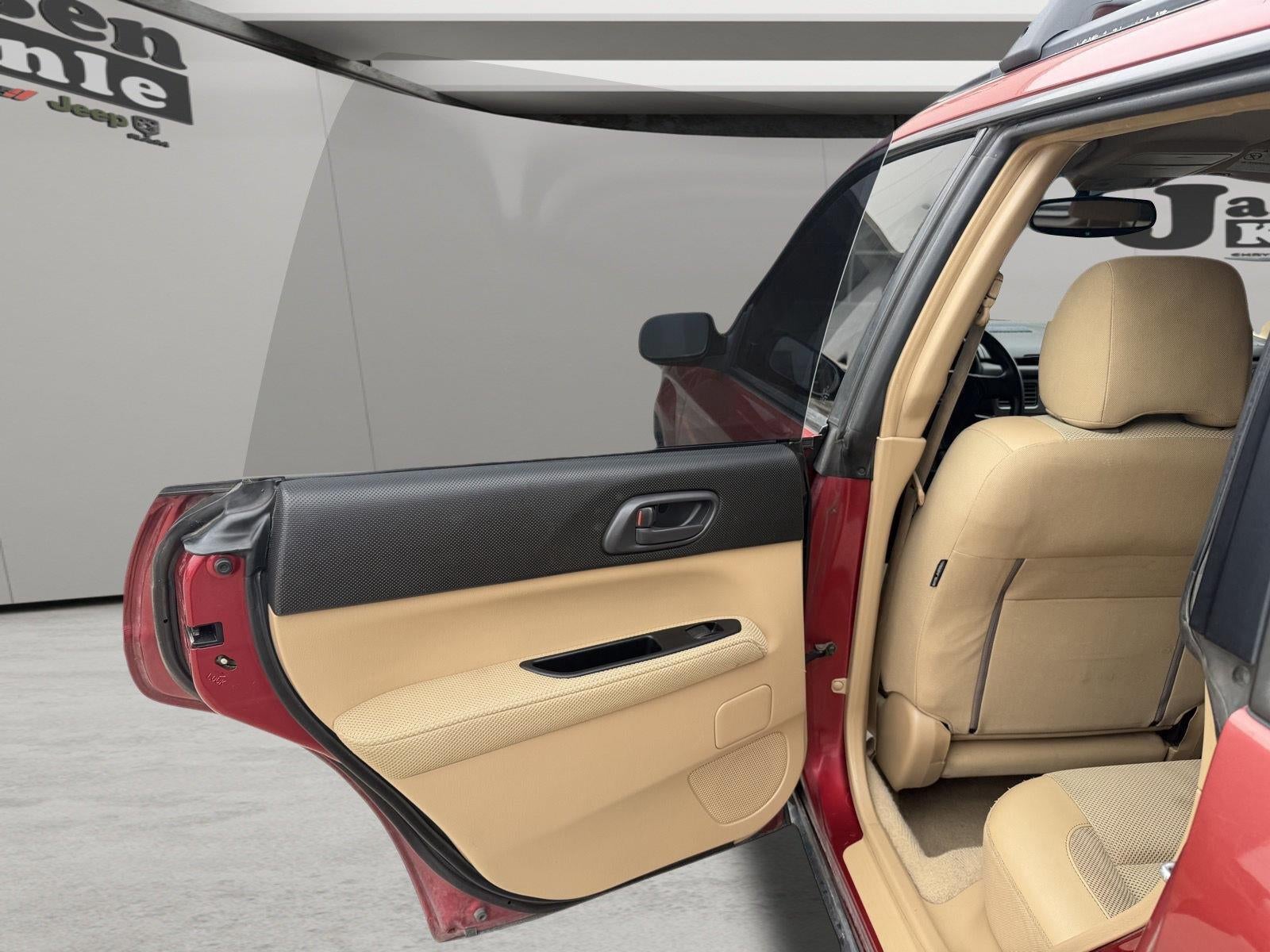 2005 Subaru Forester Base