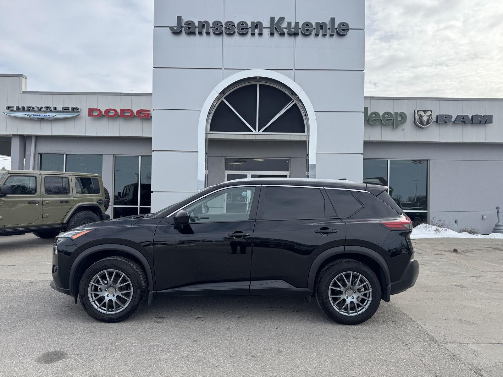 2023 Nissan Rogue SV Intelligent AWD