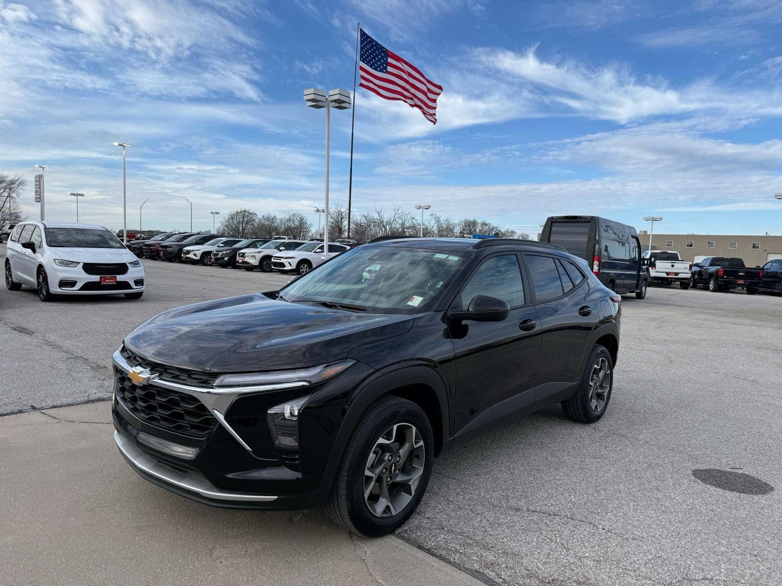 2025 Chevrolet Trax FWD LT
