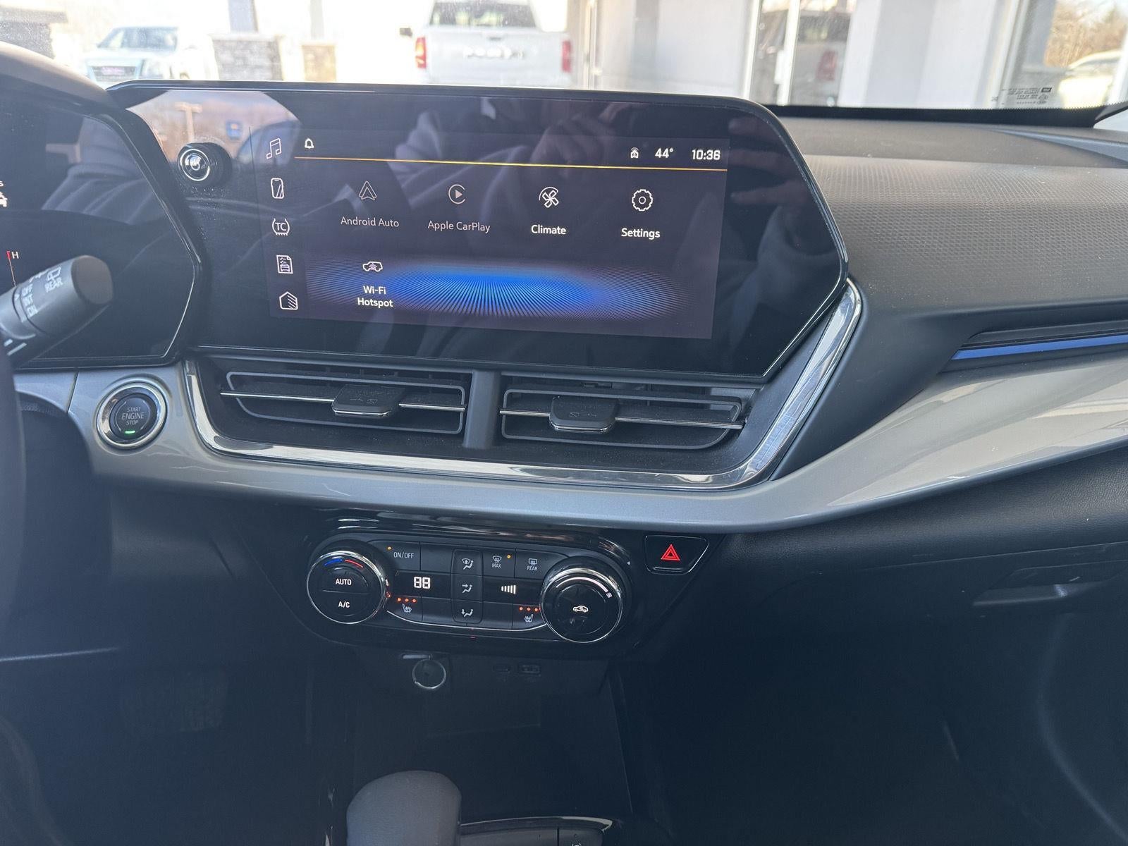 2025 Chevrolet Trax FWD LT