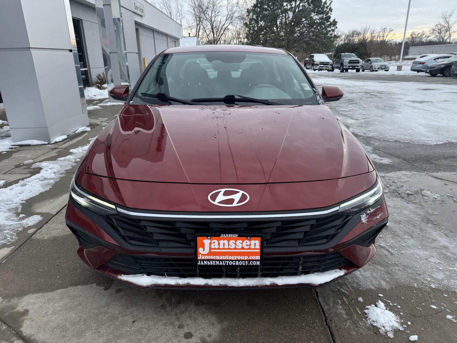 2024 Hyundai Elantra SEL