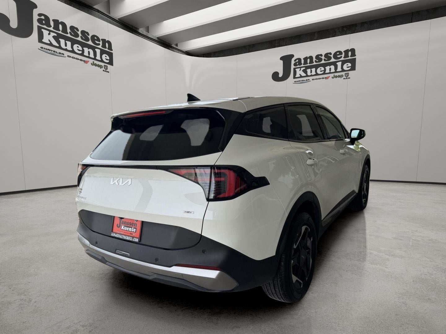 2026 Kia Sportage Hybrid S