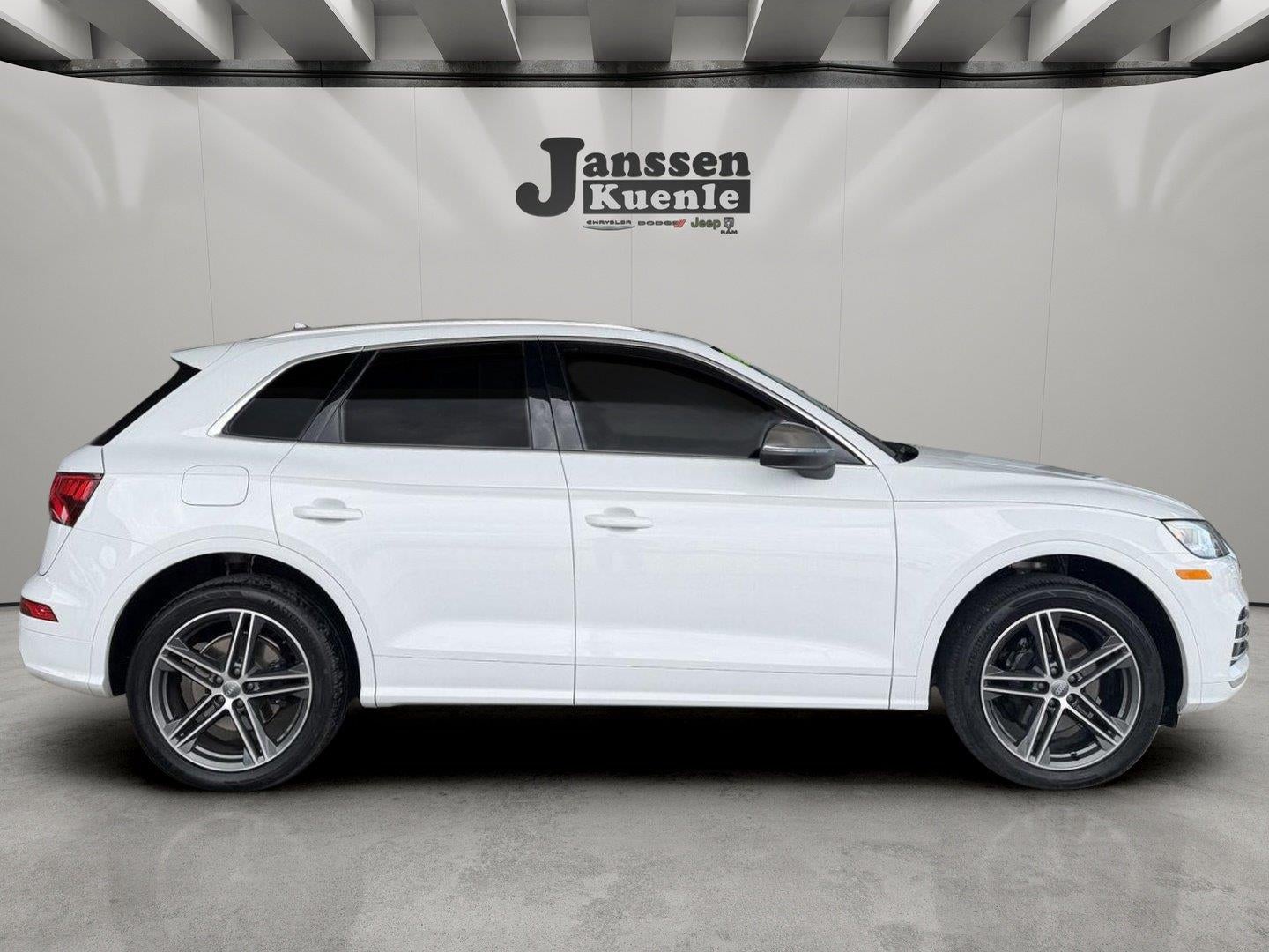 2020 Audi SQ5 Premium Plus TFSI quattro Tiptronic