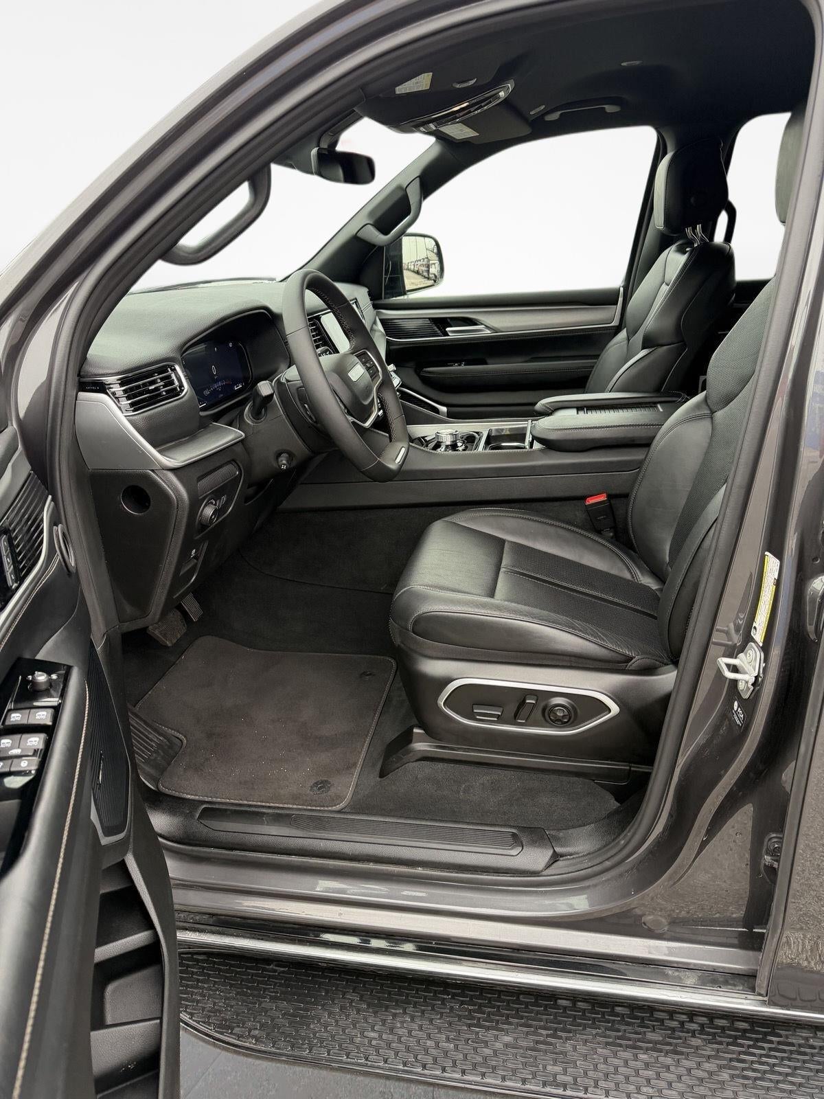 2025 Jeep Wagoneer Series II