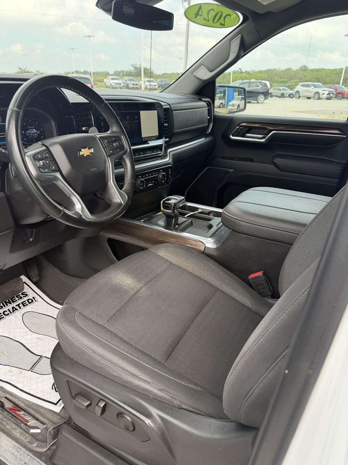 2024 Chevrolet Silverado 1500 LT