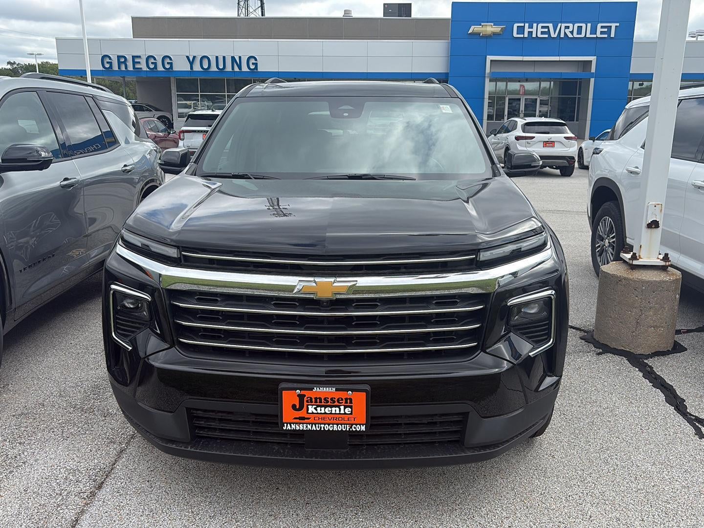 2026 Chevrolet Traverse AWD LT