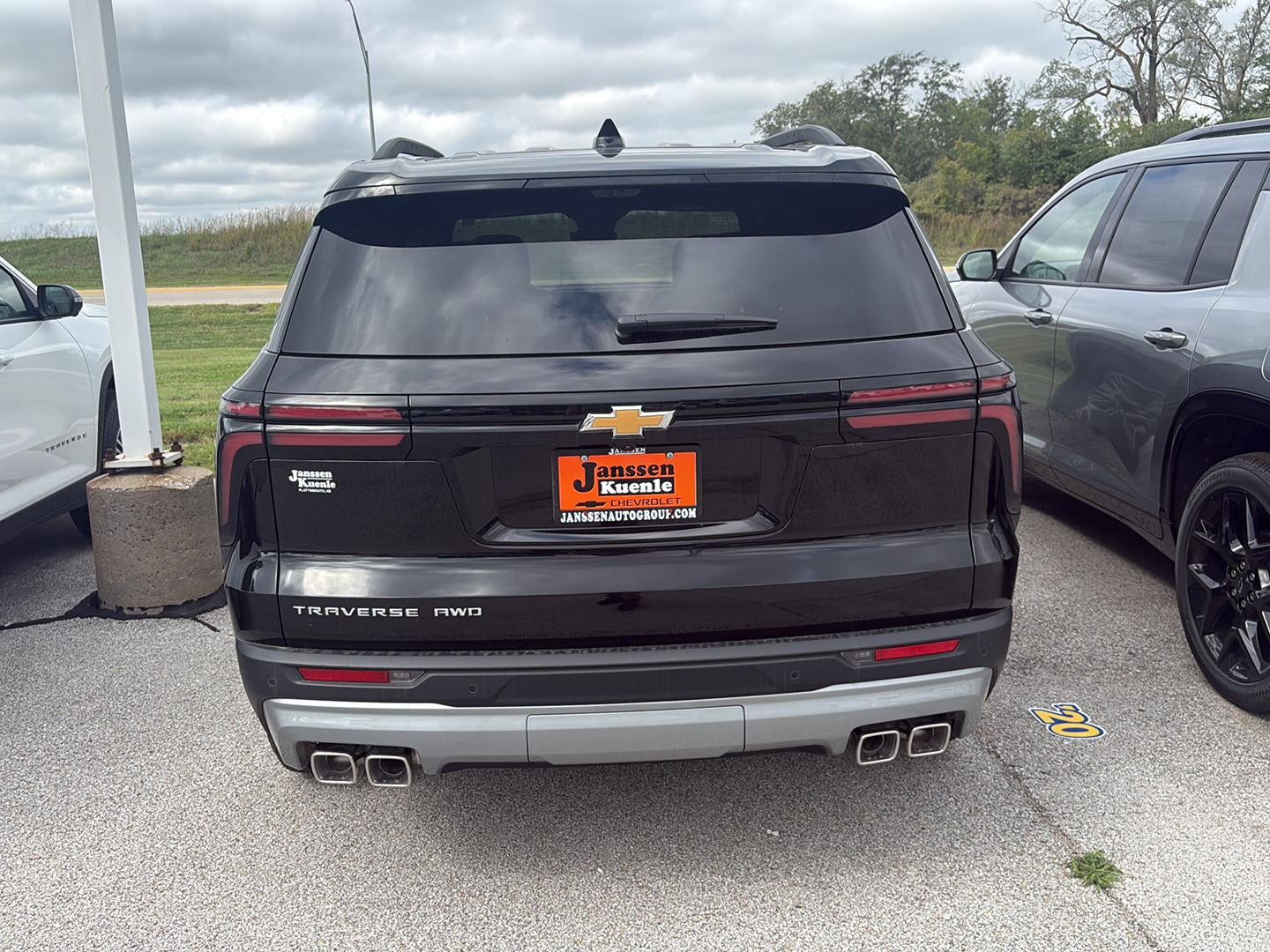 2026 Chevrolet Traverse AWD LT
