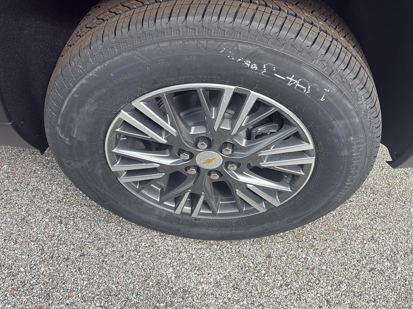 2026 Chevrolet Traverse AWD LT