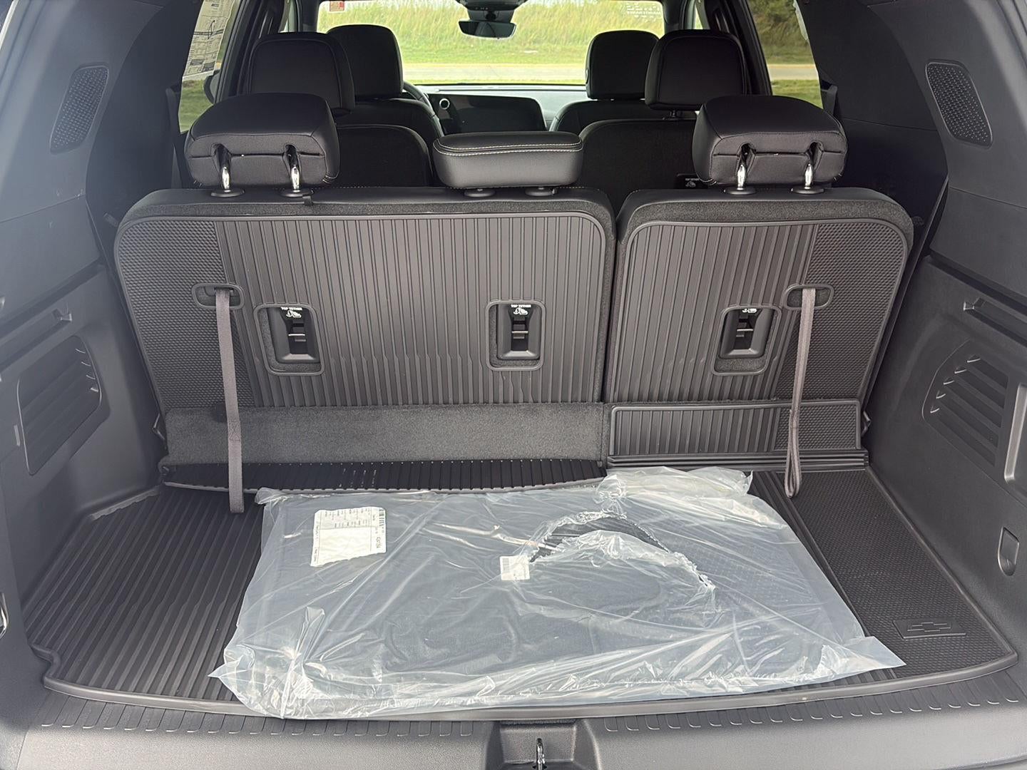 2026 Chevrolet Traverse AWD LT