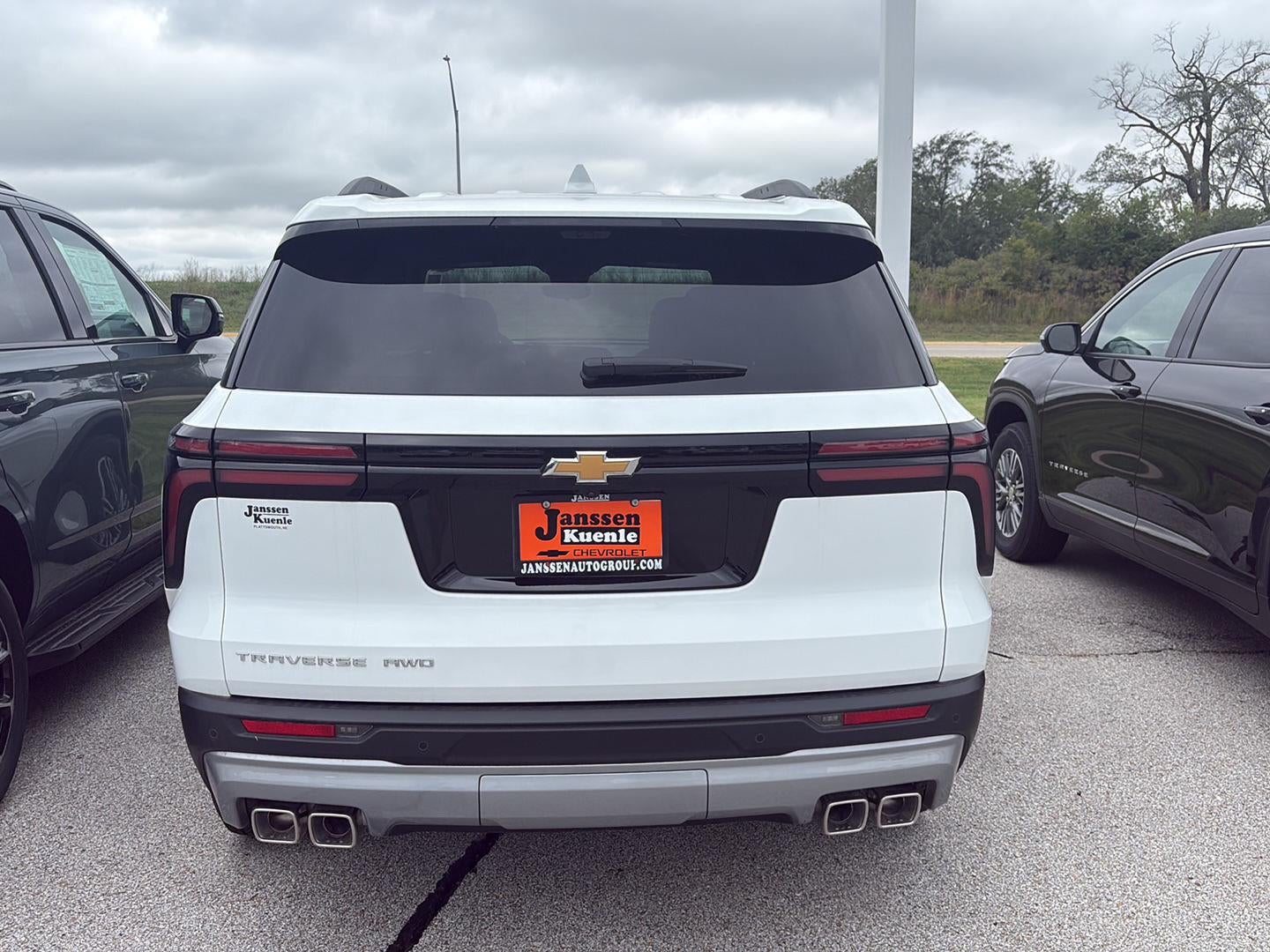 2026 Chevrolet Traverse AWD LT
