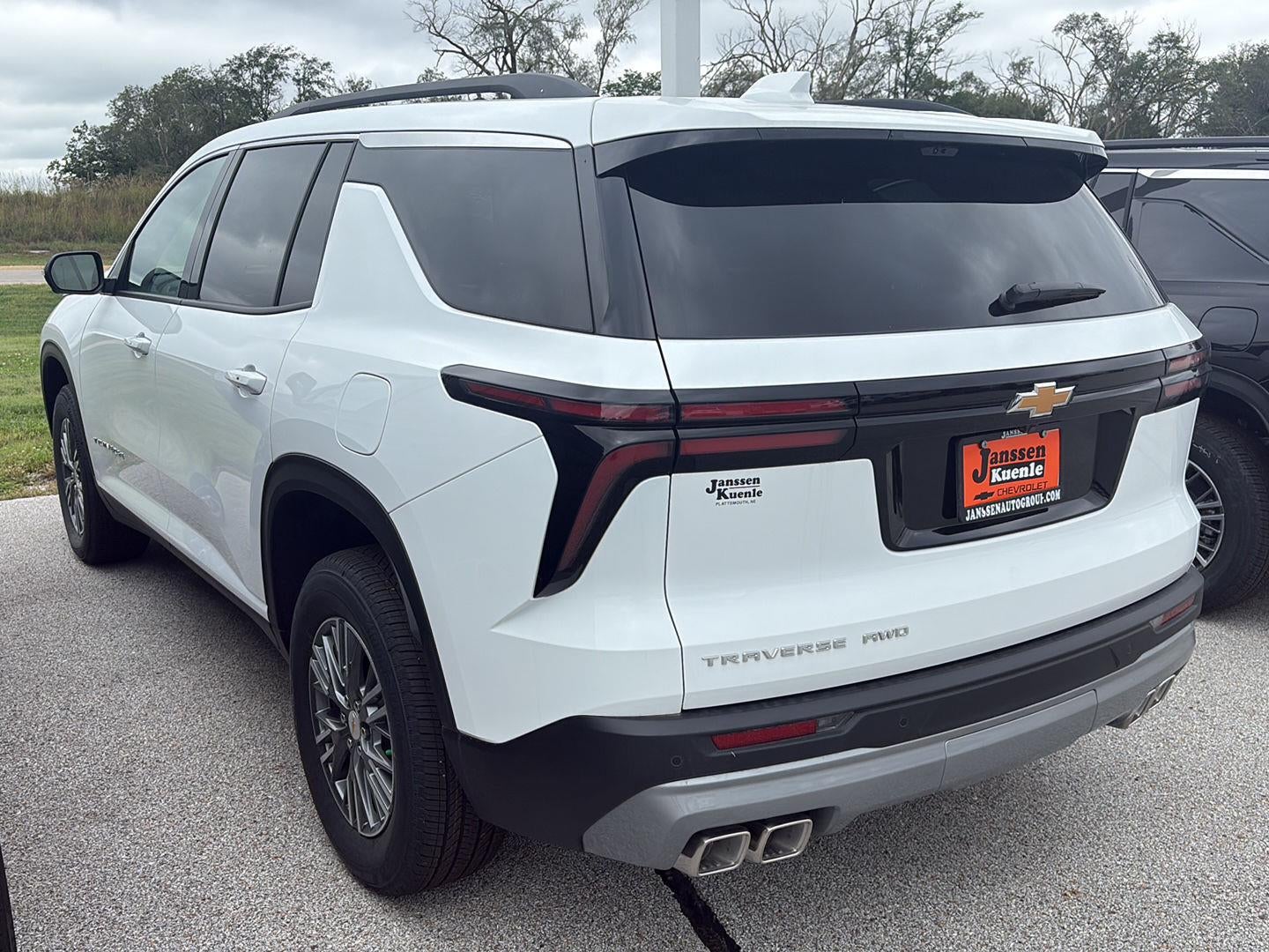 2026 Chevrolet Traverse AWD LT