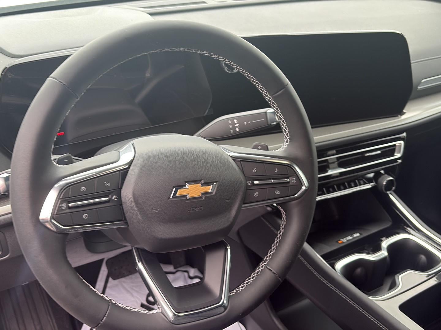 2026 Chevrolet Traverse AWD LT