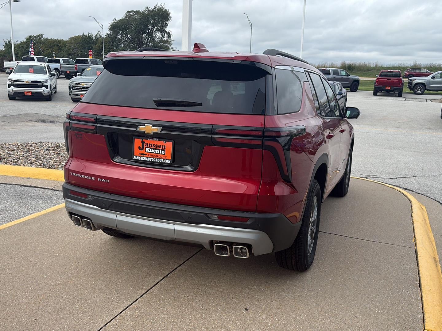 2026 Chevrolet Traverse AWD LT