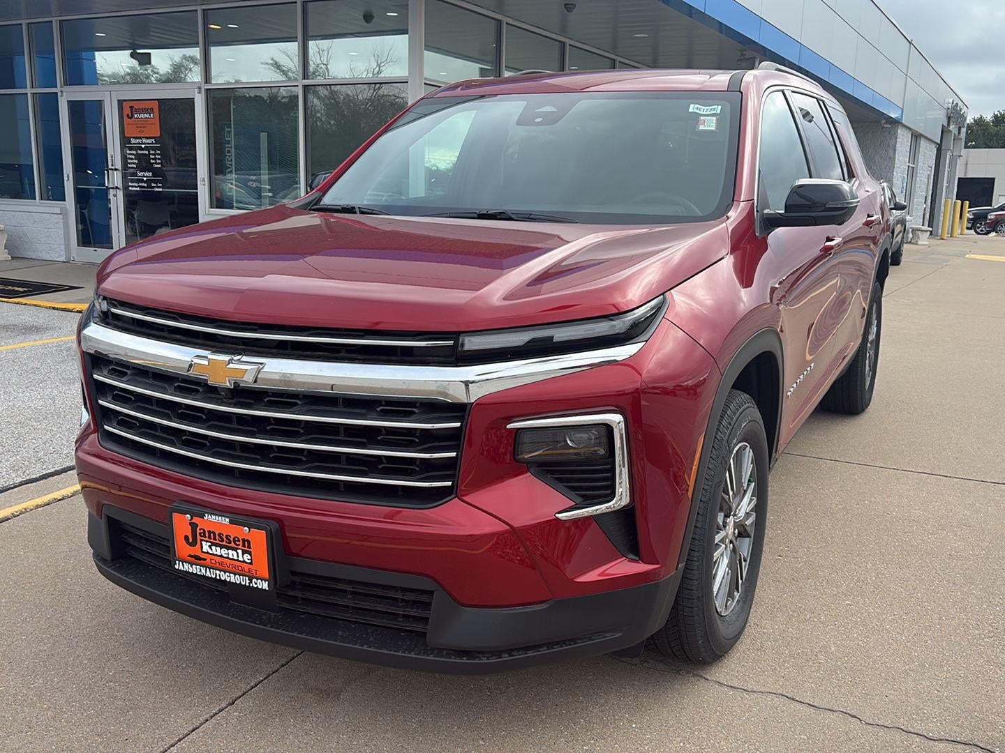 2026 Chevrolet Traverse AWD LT