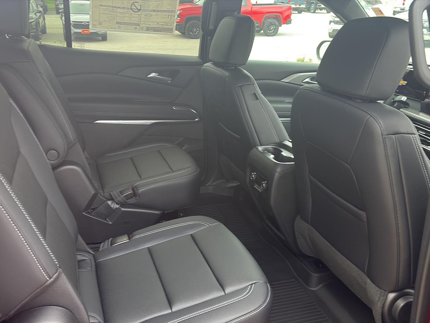 2026 Chevrolet Traverse AWD LT