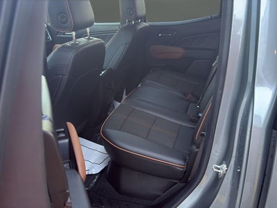 2025 GMC Canyon 4WD AT4