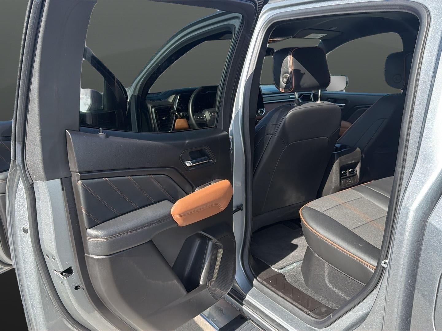 2025 GMC Canyon 4WD AT4