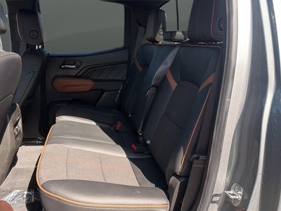 2025 GMC Canyon 4WD AT4