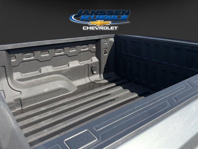 2025 GMC Canyon 4WD AT4