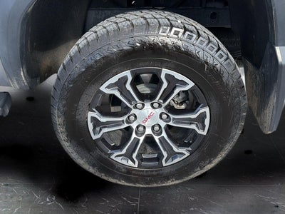 2025 GMC Canyon 4WD AT4