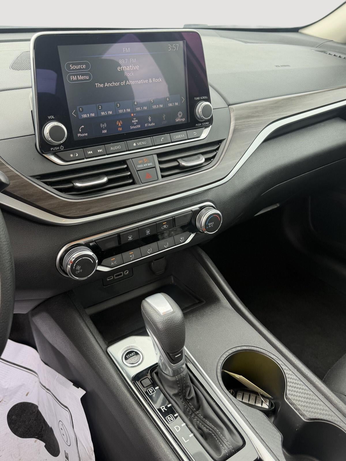 2025 Nissan Altima SV