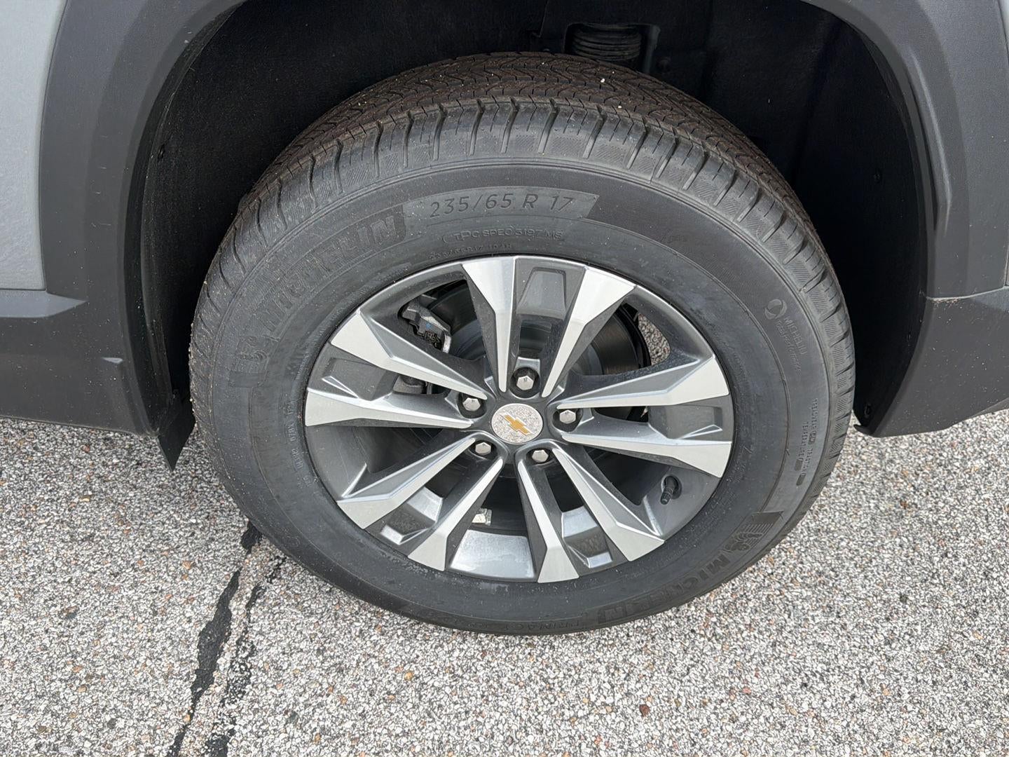 2027 Chevrolet Equinox AWD LT