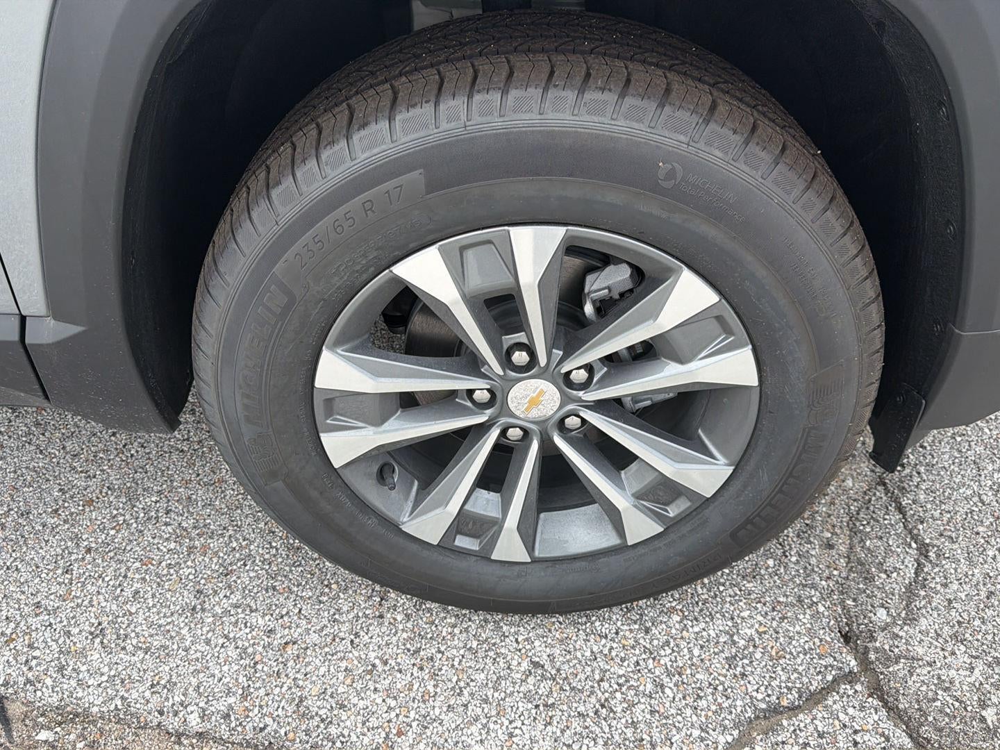 2027 Chevrolet Equinox AWD LT