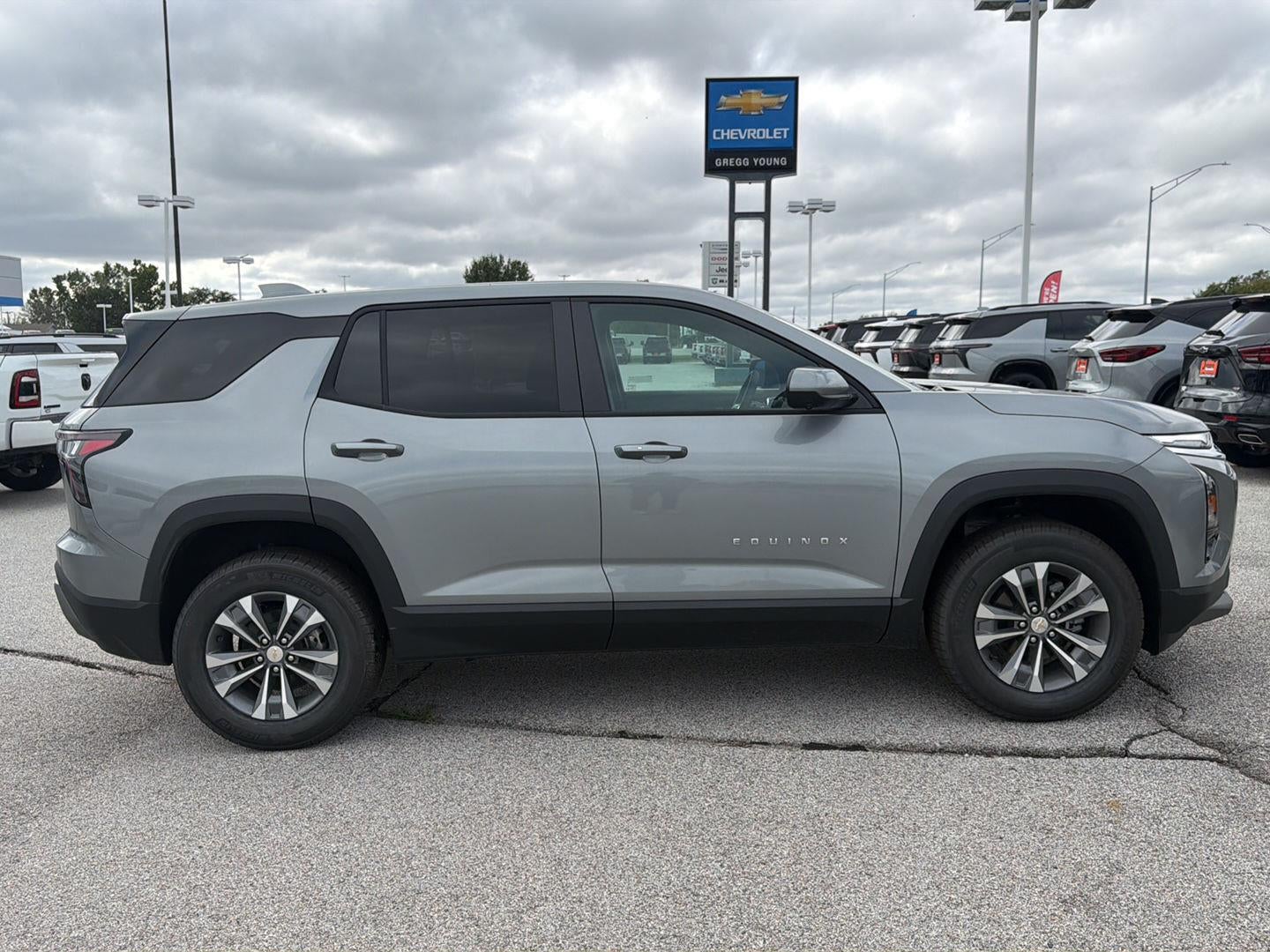 2027 Chevrolet Equinox AWD LT